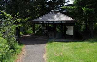 Fort Cascades trail pavilion